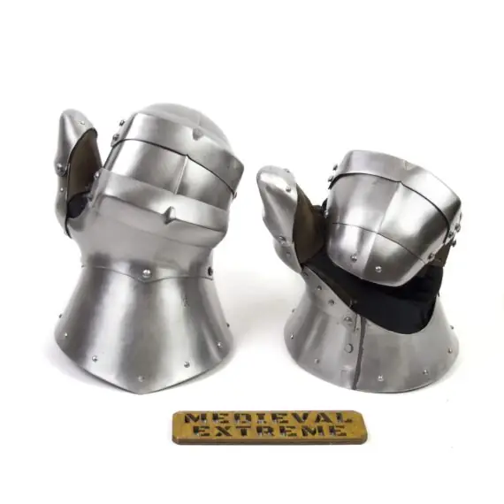 Gauntlets Wilhelm for armored combat pair