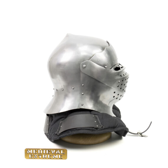 Helmet Armet for armored combat side