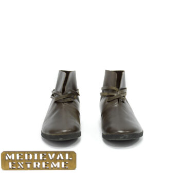 Medium battle shoes for armored combat front
