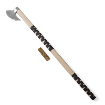 Long axe for armored combat