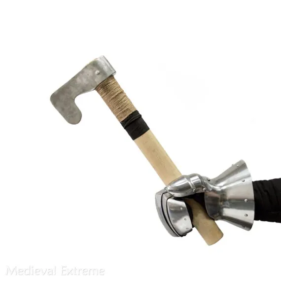 Buhurt axe - basic in hand