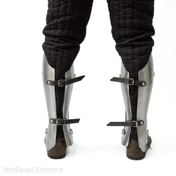 3-Plate greaves with hinges back