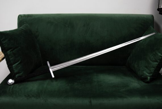 Basic longsword for armored combat on the couch