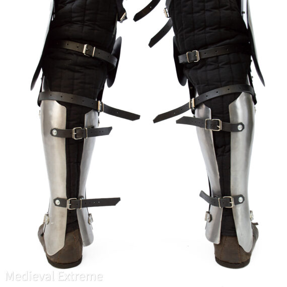 Basic armor kit for armored combat - gauntlet greaves back