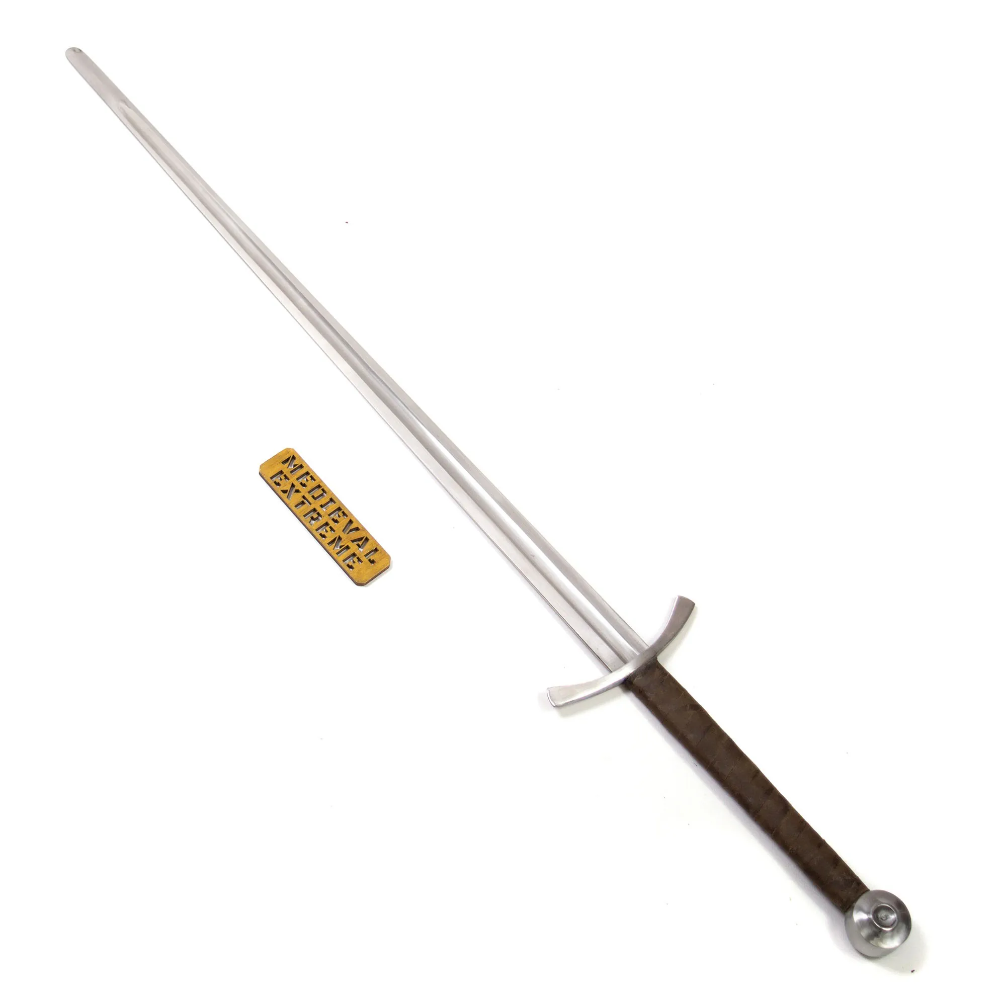 Advanced longsword with disc pommel