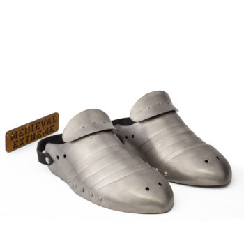 Anatomical 14th-century sabatons with additional plate 3/4