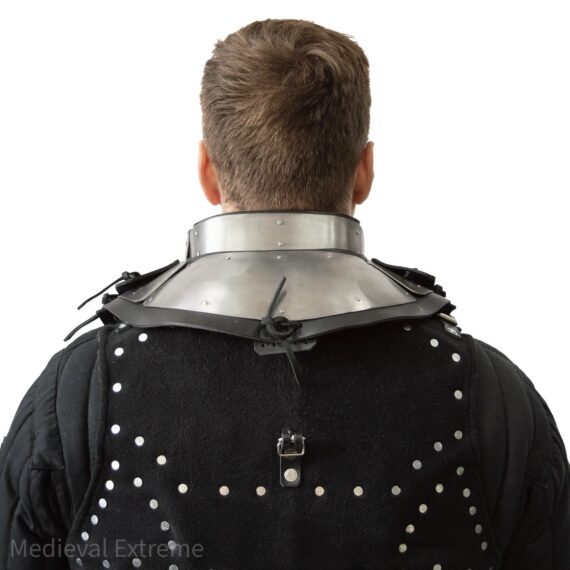 Buhurt gorget back view