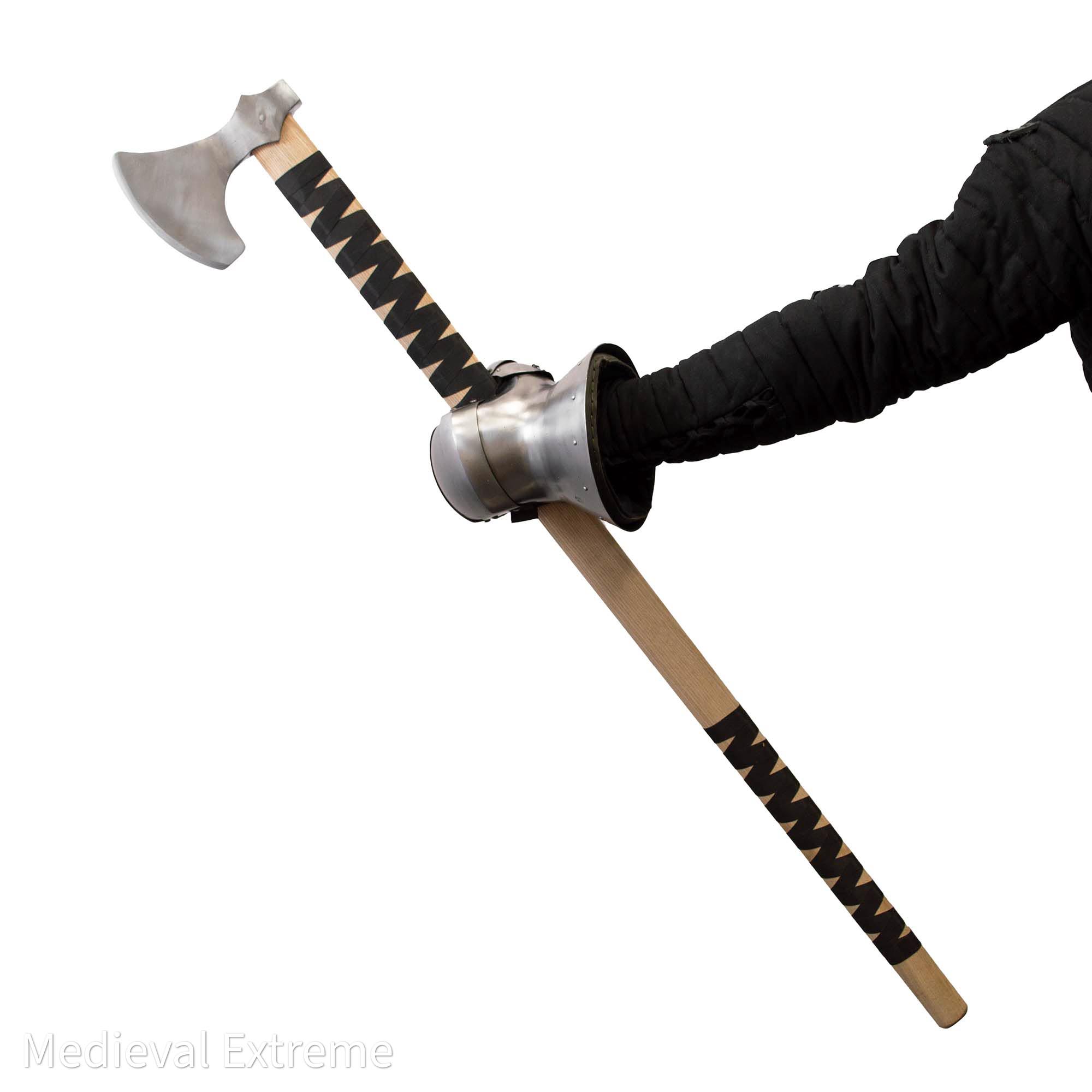 Light long axe for armored combat in hand