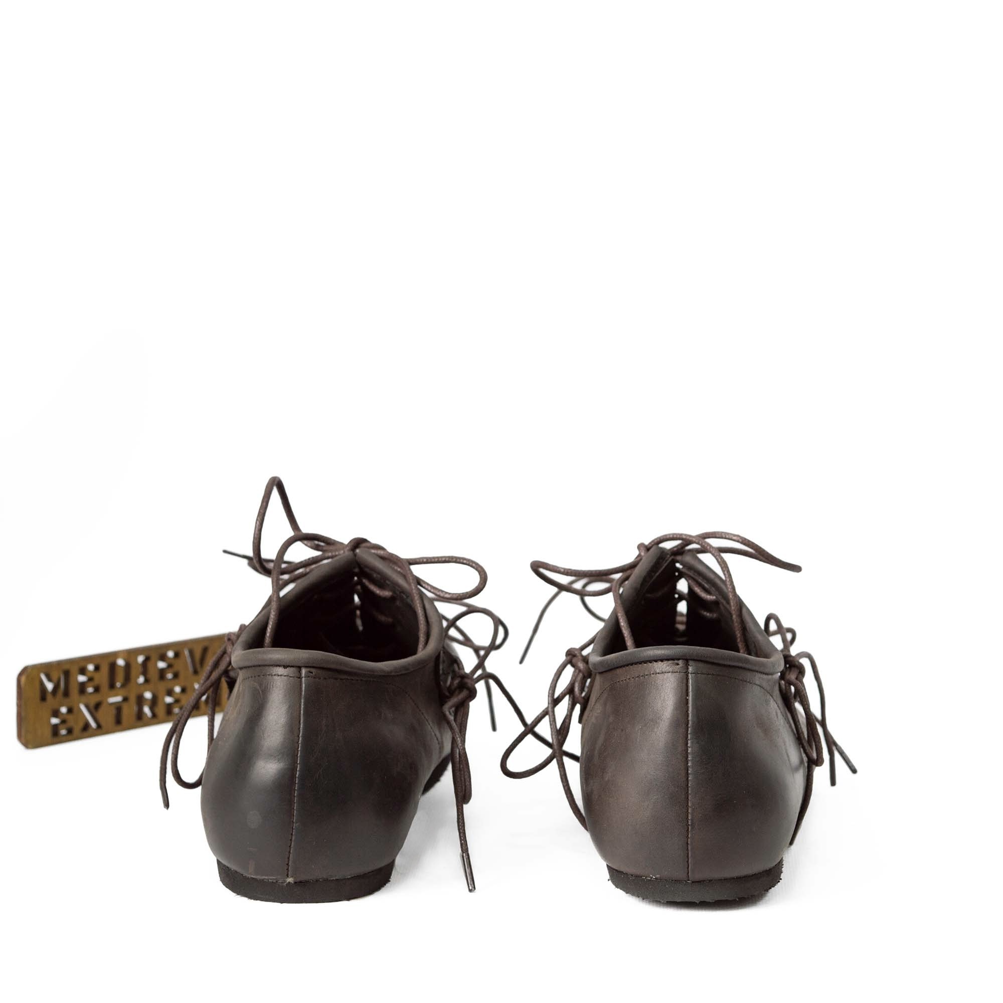 Battle shoes for armored combat back