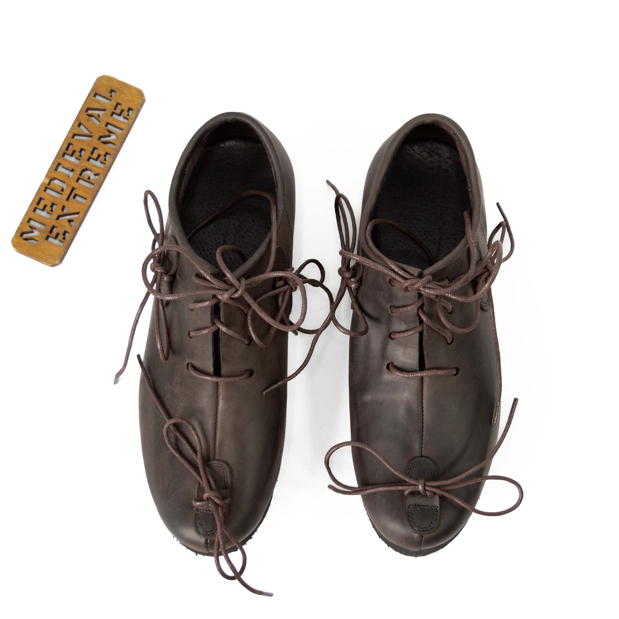 Battle shoes for armored combat top