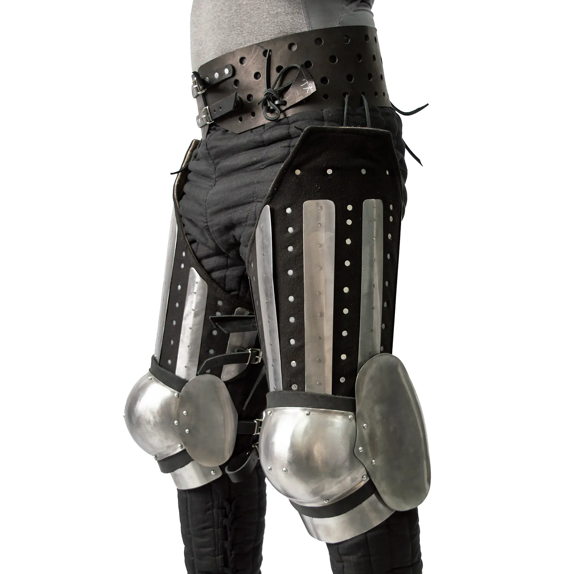 Splinted floating cuisses with hardened steel knees and floating plate for medieval combat side
