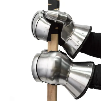Buhurt mittens for armored combat - with polerm