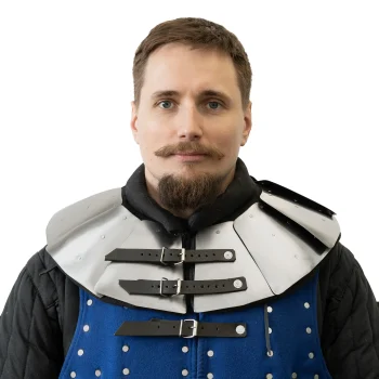 Basic plate aventail with fan-shaped hardened steel plates, padded collar, and front buckle straps for armored combat neck protection model front