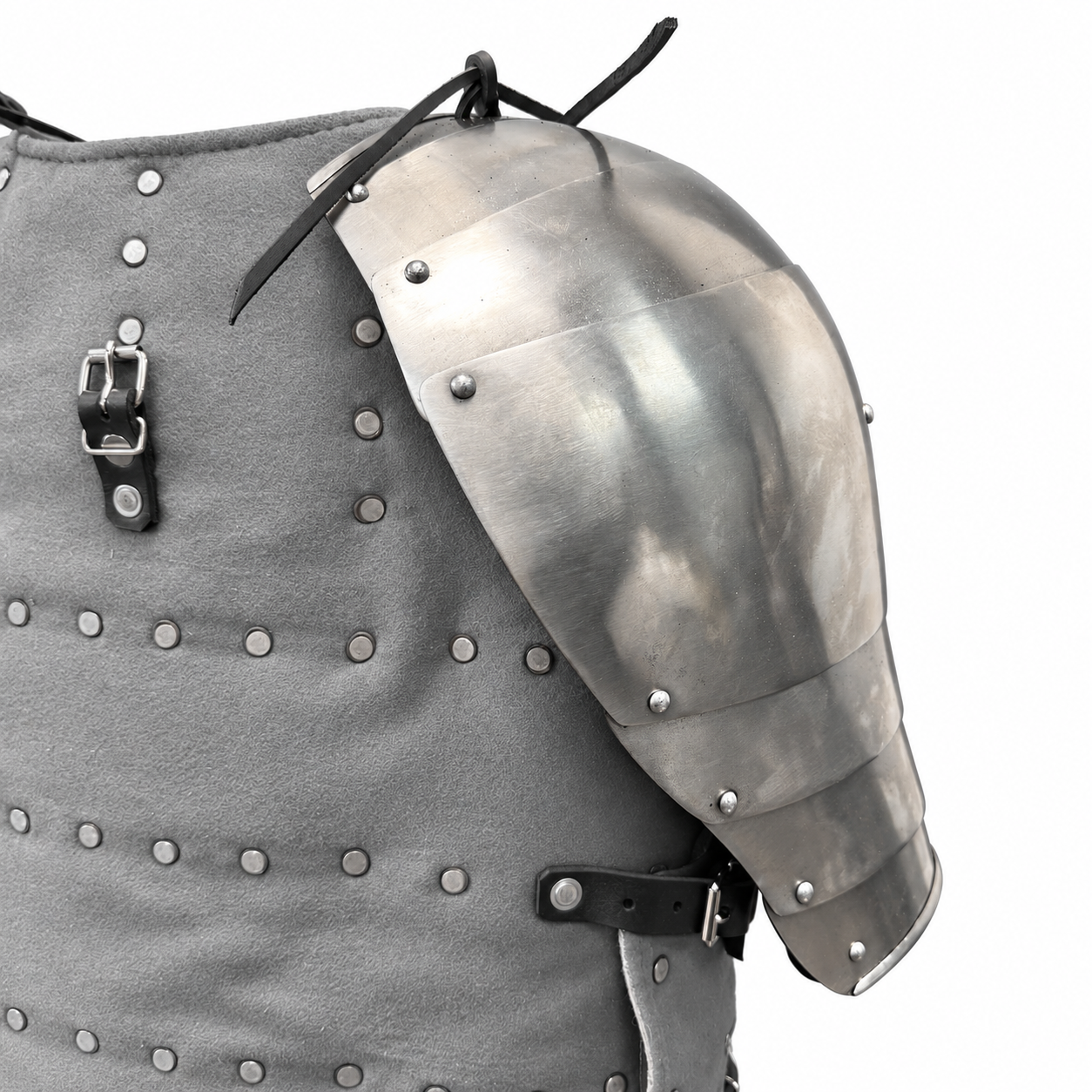 clipse 7-Segmented Pauldrons for armored combat with articulated hardened steel plates back